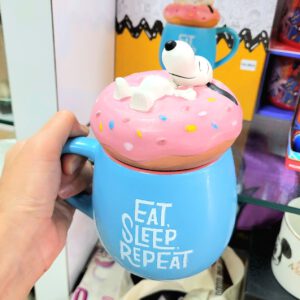 Taza Snoopy con tapa donut – 500 ml con caja a juego
