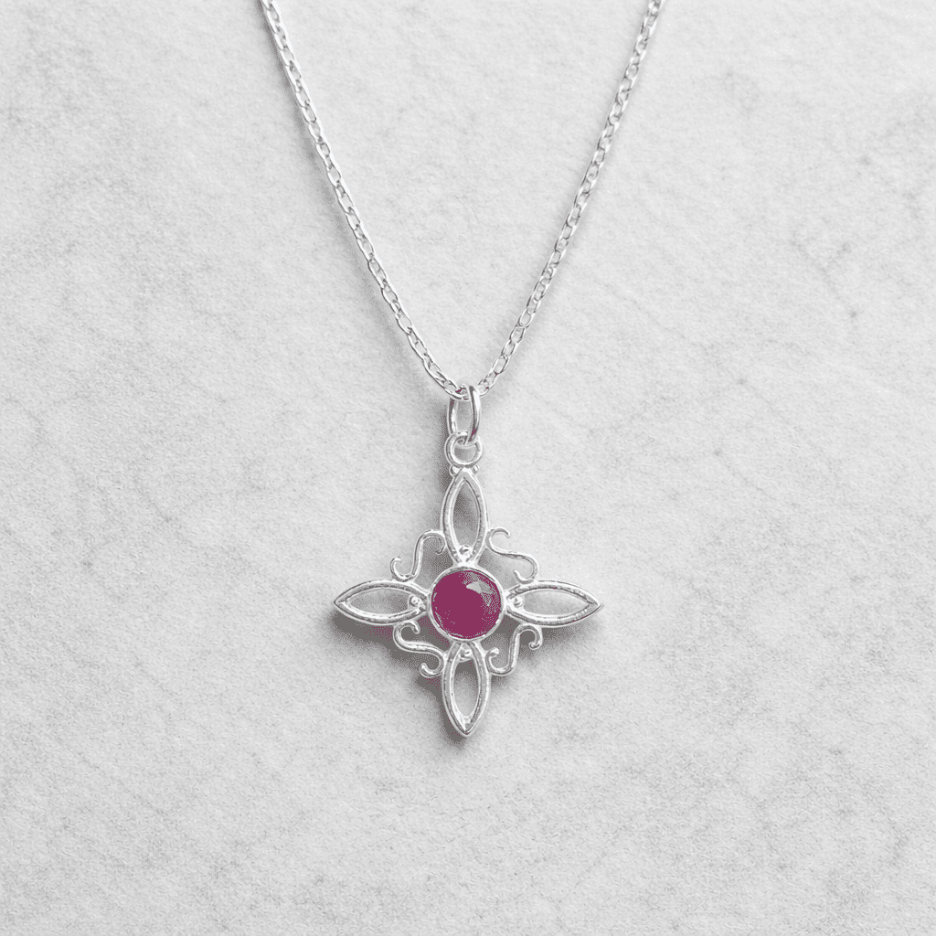 Collar Nudo de Bruja en Plata de Ley con Rubí